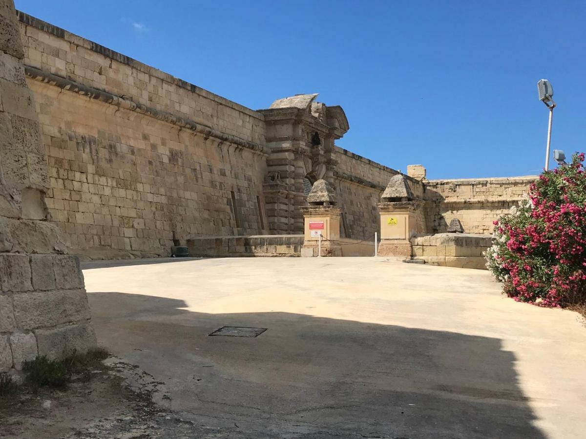 Pilgrim'S Rest Apartments Gzira Exterior foto